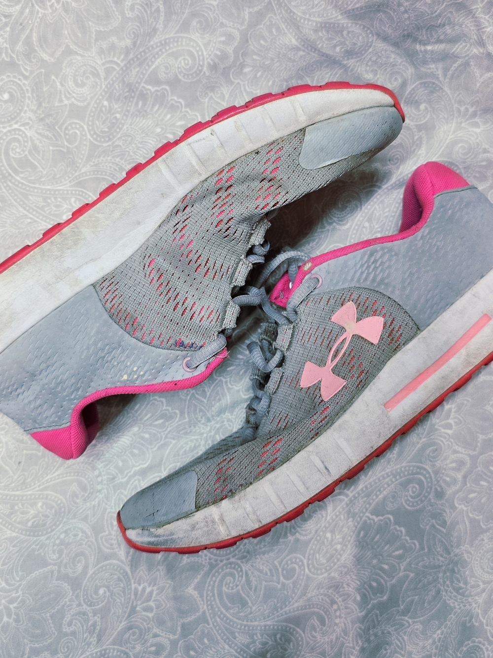 Under Armour UA Pursuit BP Running Shoes Gray Pink Women's 6.5 / Youth 5Y Micro